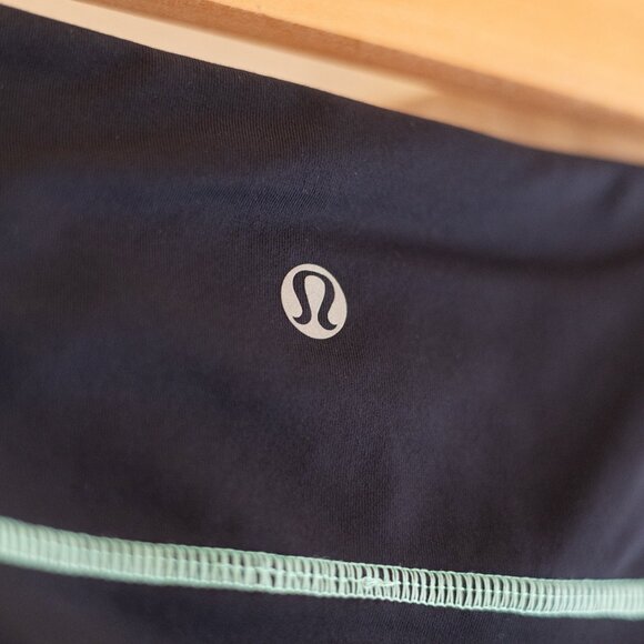 Lululemon | Abstract Print Cropped Leggings - Picture 3 of 3